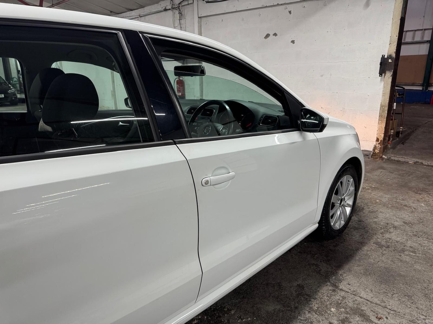 Used Volkswagen Polo 2015 for sale - 76936369: Photo 20