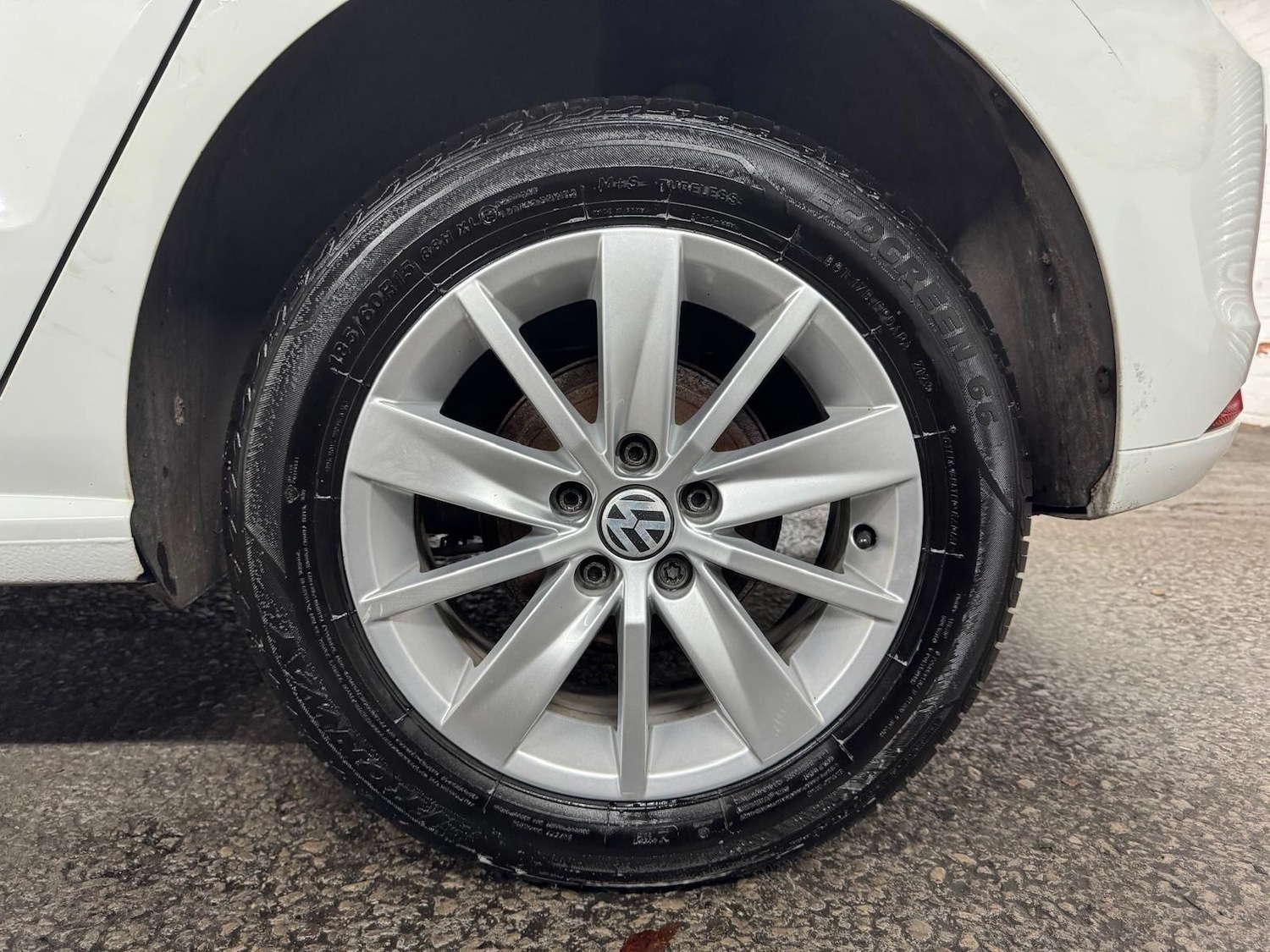 Used Volkswagen Polo 2015 for sale - 76936369: Photo 27