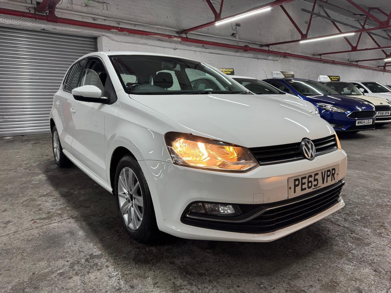 Used Volkswagen Polo 2015 for sale - 76936369: Photo 41