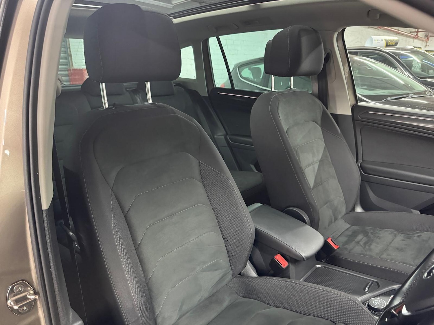 Used Volkswagen Tiguan for sale - 78135543: Photo 16