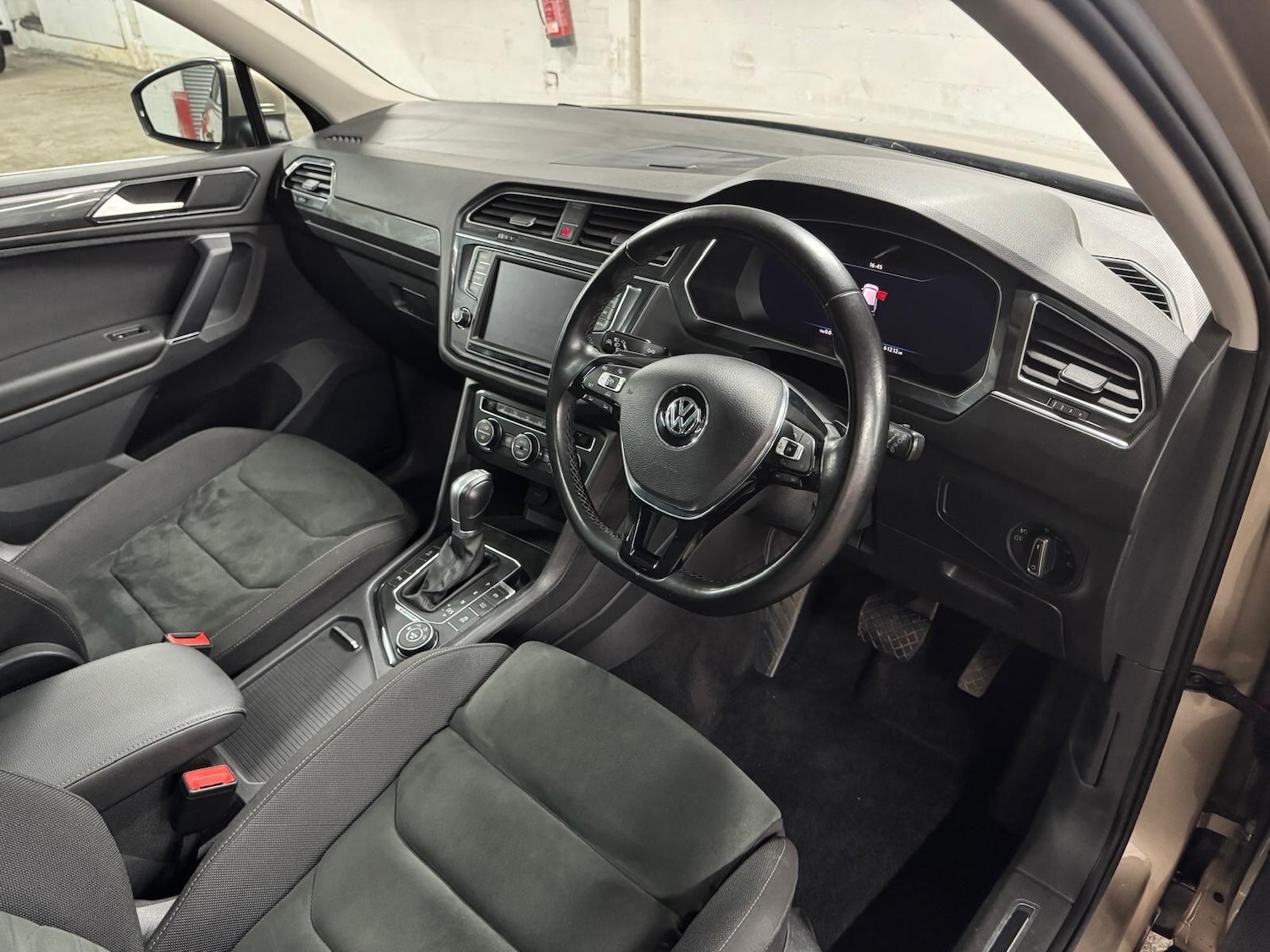 Used Volkswagen Tiguan for sale - 78135543: Photo 19