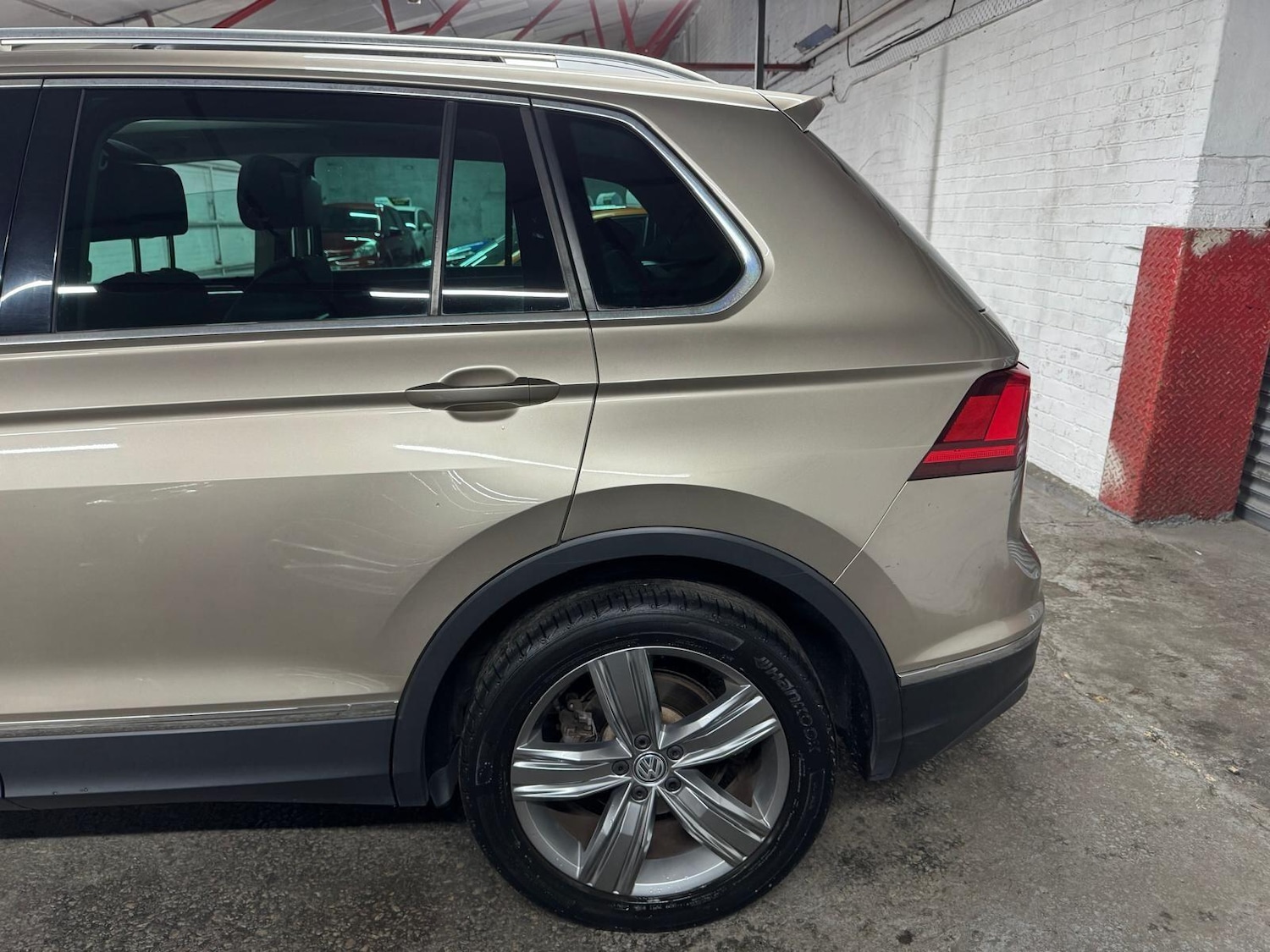 Used Volkswagen Tiguan for sale - 78135543: Photo 46