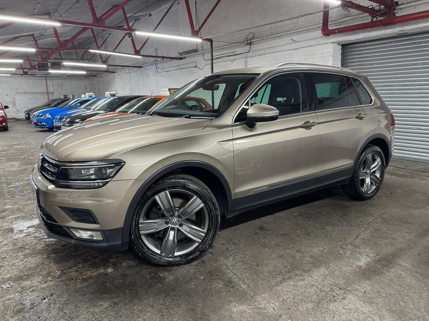 Used Volkswagen Tiguan for sale - 78135543: Photo 6