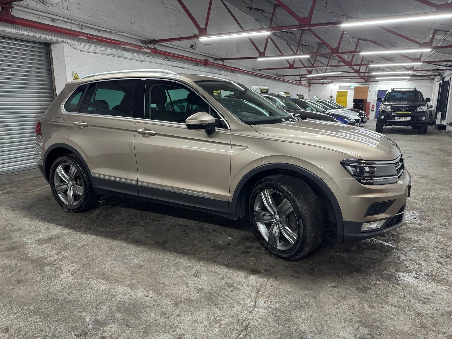 Used Volkswagen Tiguan for sale - 78135543: Photo 8