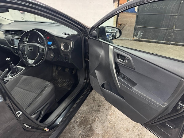 Used Toyota Auris 2015 for sale - 76084030: Photo 10