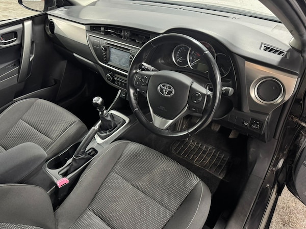 Used Toyota Auris 2015 for sale - 76084030: Photo 15