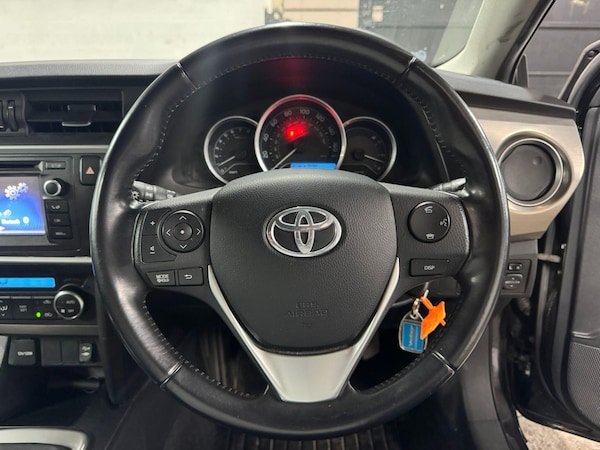 Used Toyota Auris 2015 for sale - 76084030: Photo 17