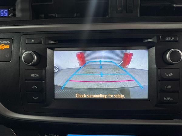 Used Toyota Auris 2015 for sale - 76084030: Photo 2