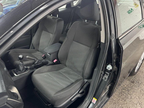 Used Toyota Auris 2015 for sale - 76084030: Photo 37