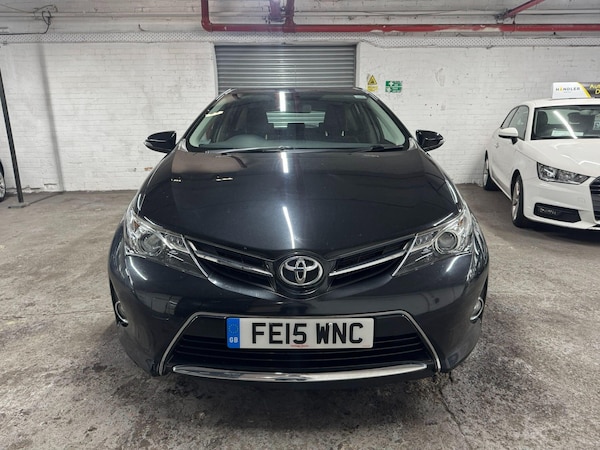 Used Toyota Auris 2015 for sale - 76084030: Photo 4