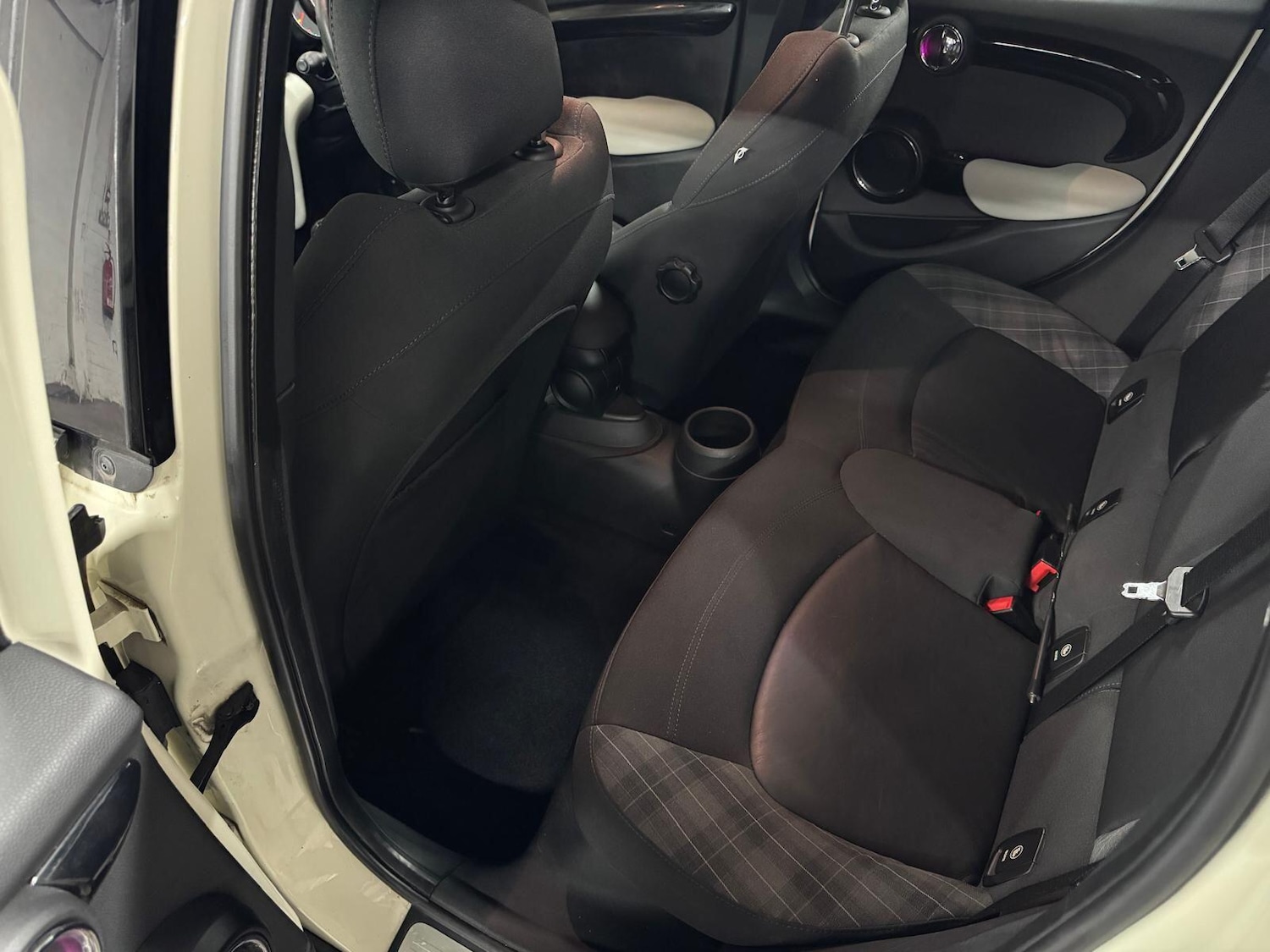 Used MINI Hatch 2015 for sale - 76801228: Photo 14