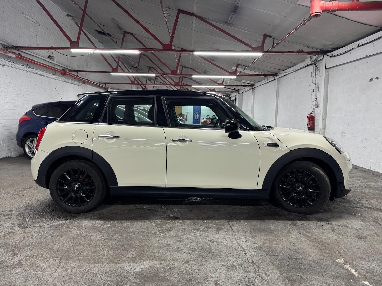 Used MINI Hatch 2015 for sale - 76801228: Photo 16