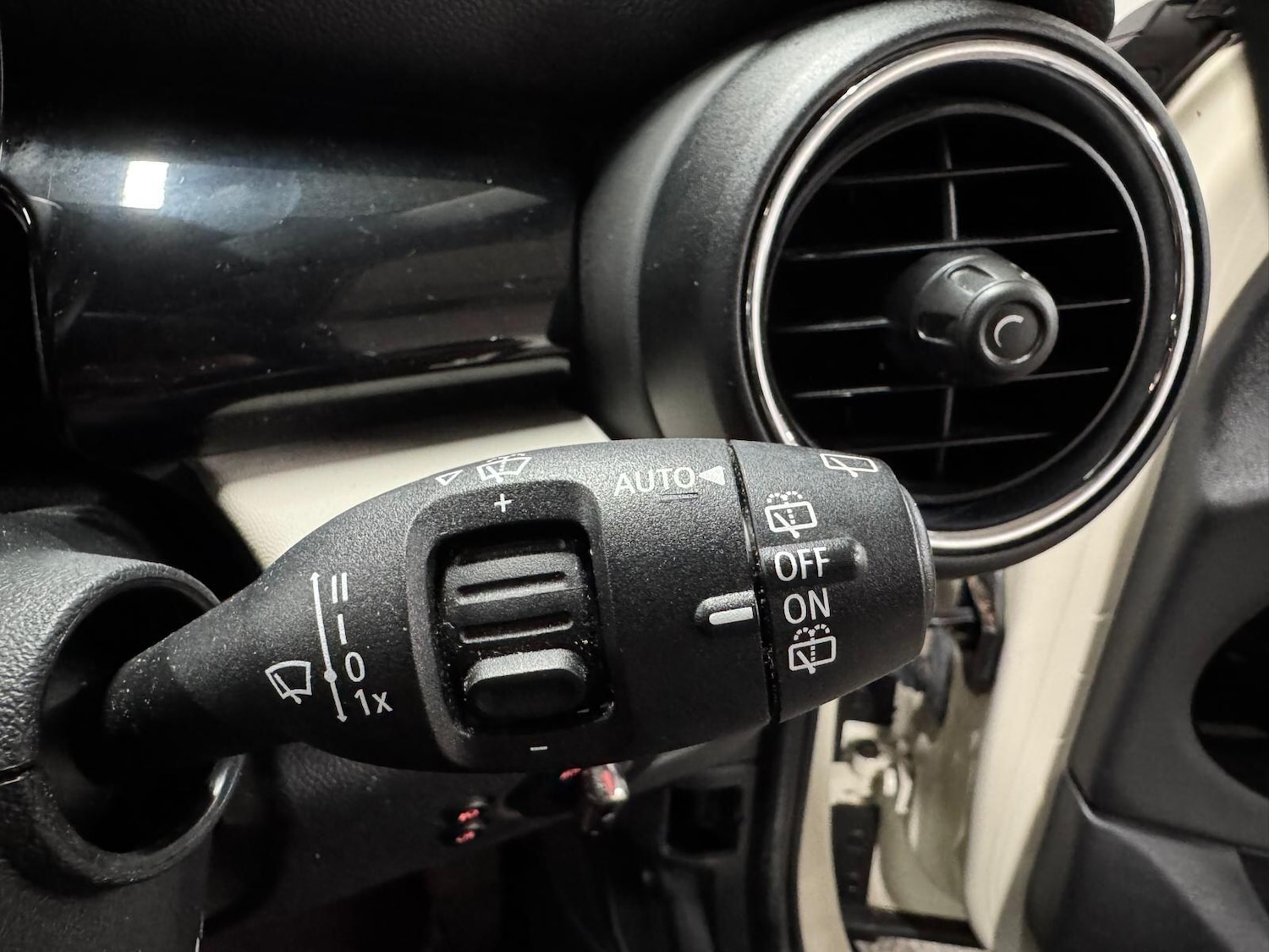 Used MINI Hatch 2015 for sale - 76801228: Photo 20