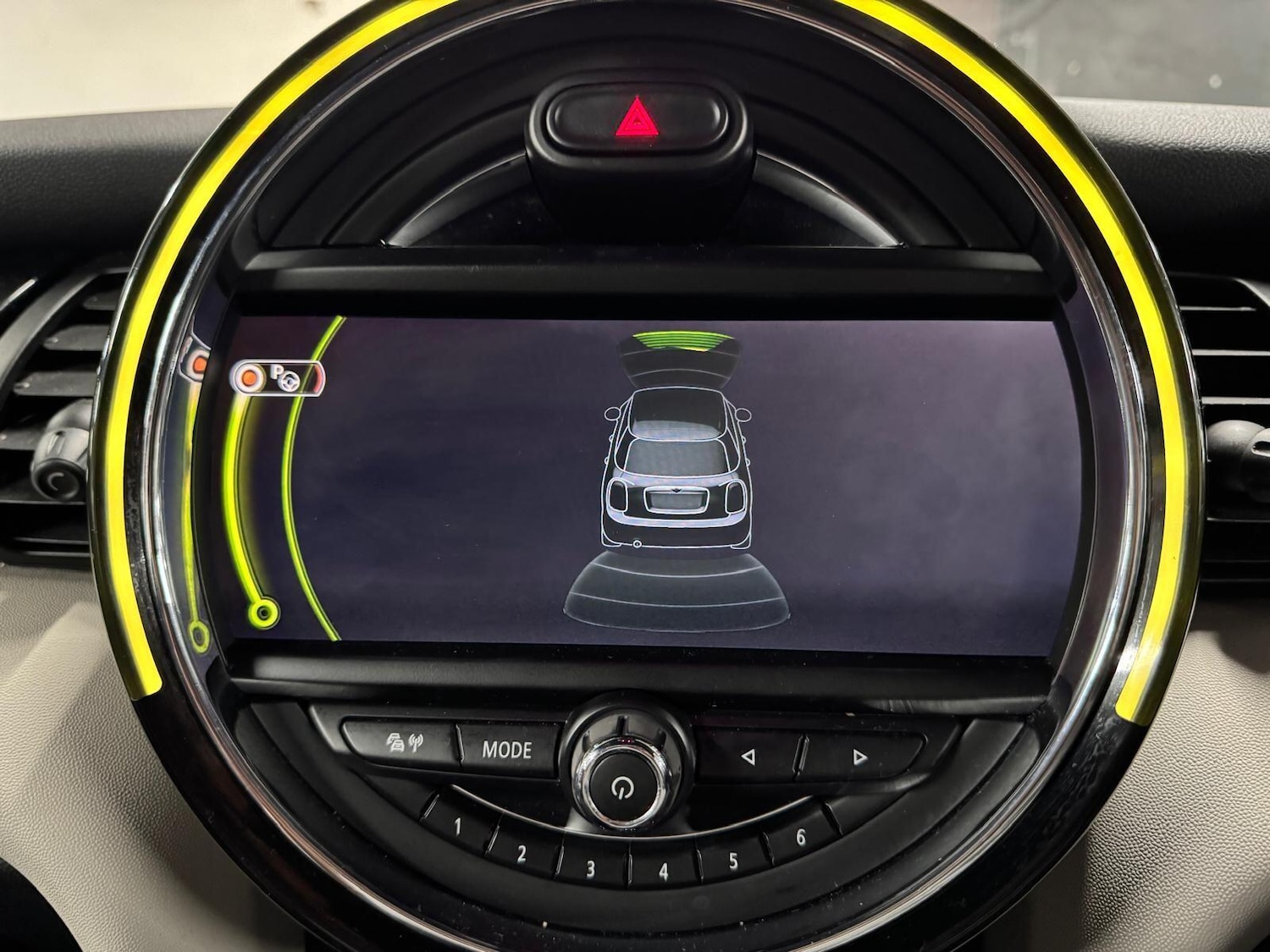 Used MINI Hatch 2015 for sale - 76801228: Photo 3