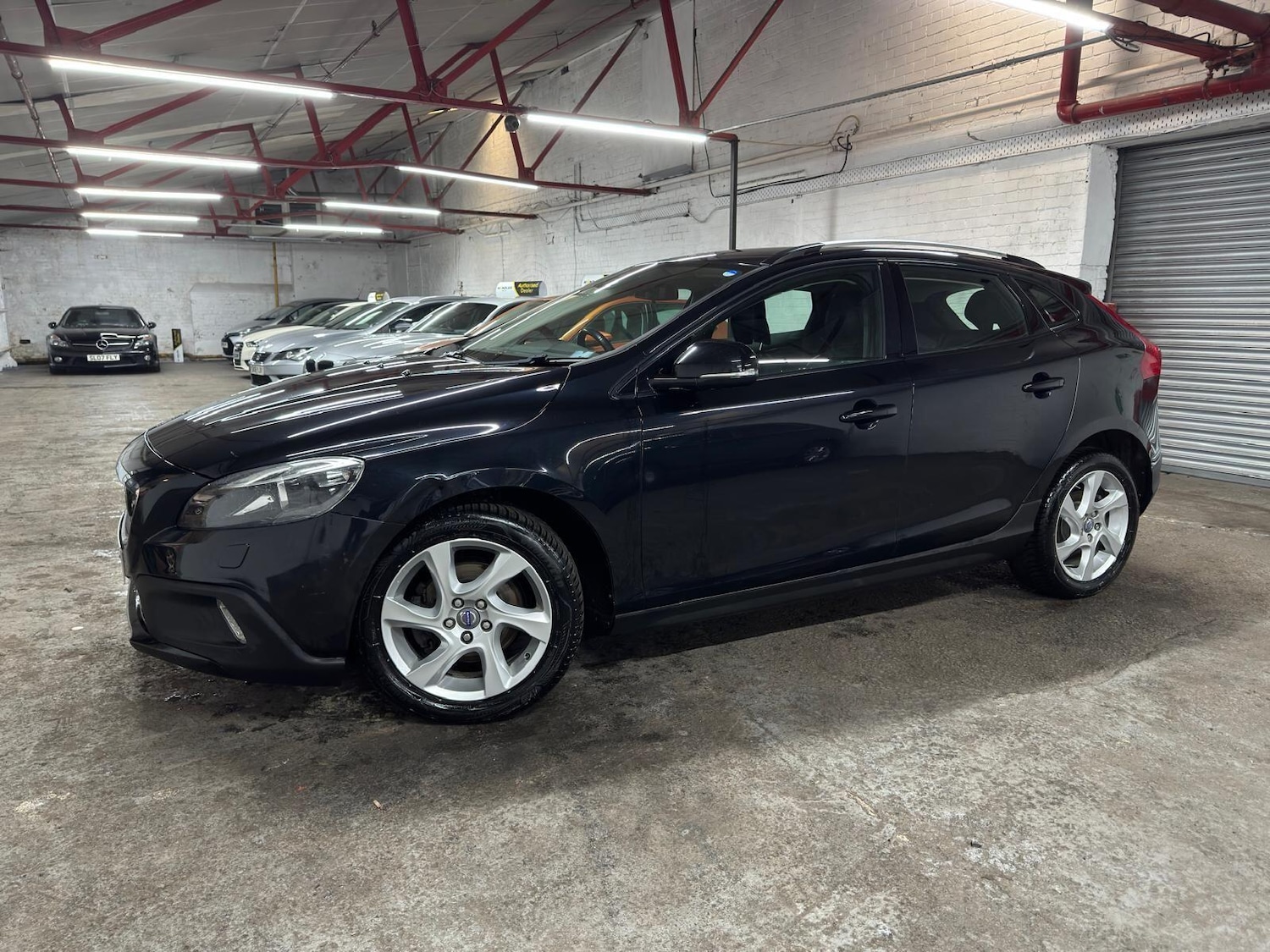 Used Volvo V40 Cross Country 2014 for sale - 78006546: Photo 10