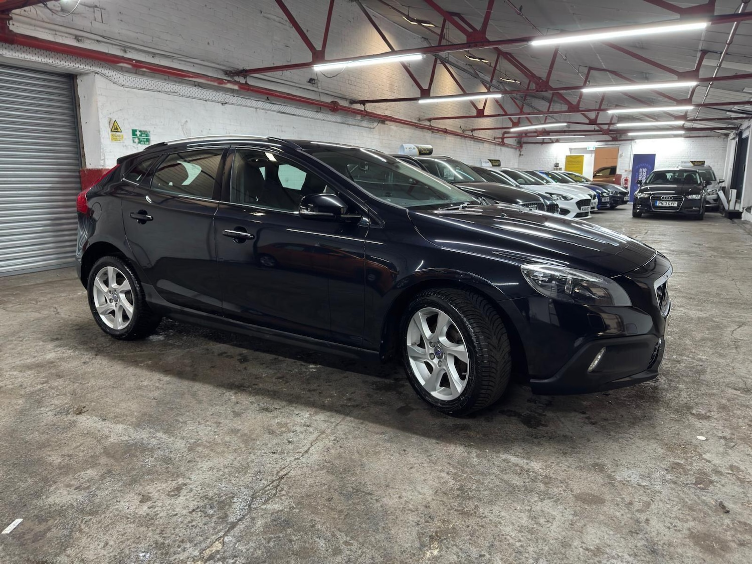 Used Volvo V40 Cross Country 2014 for sale - 78006546: Photo 12