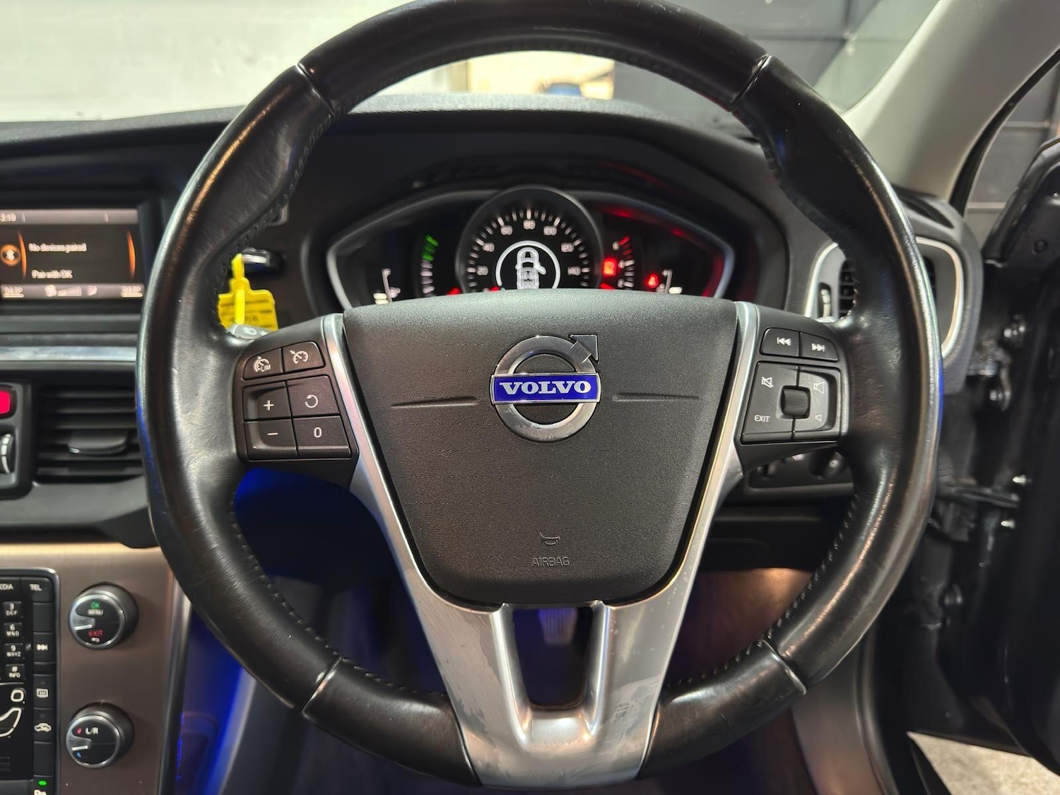 Used Volvo V40 Cross Country 2014 for sale - 78006546: Photo 21