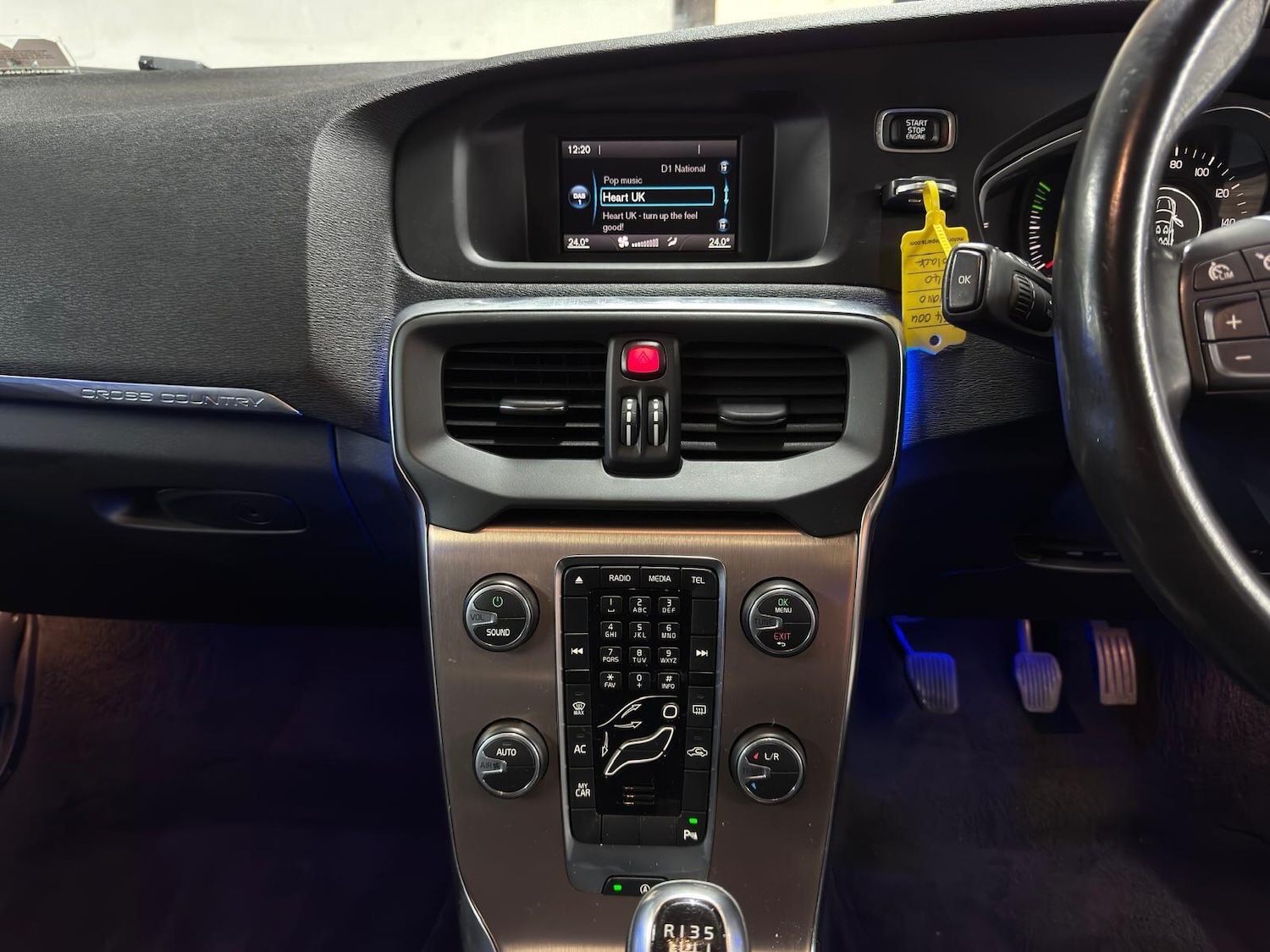 Used Volvo V40 Cross Country 2014 for sale - 78006546: Photo 22