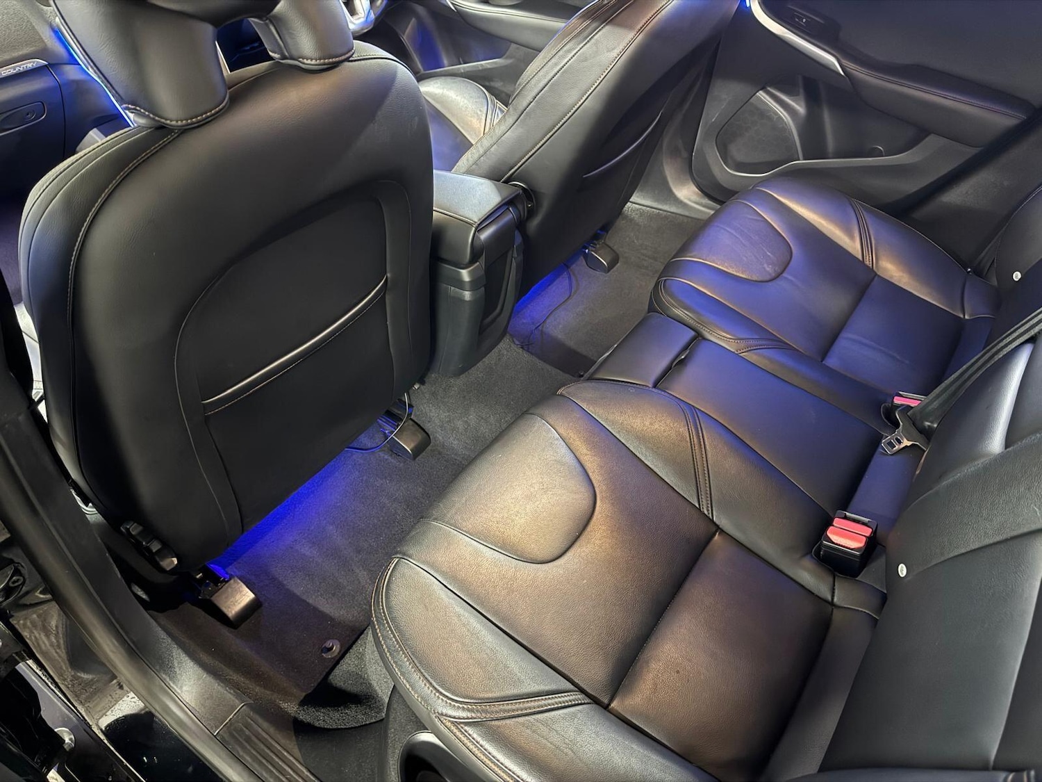 Used Volvo V40 Cross Country 2014 for sale - 78006546: Photo 42