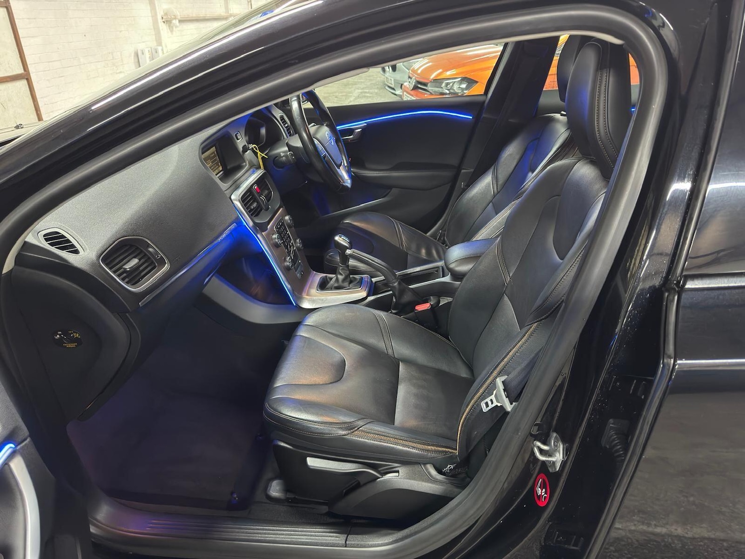 Used Volvo V40 Cross Country 2014 for sale - 78006546: Photo 44