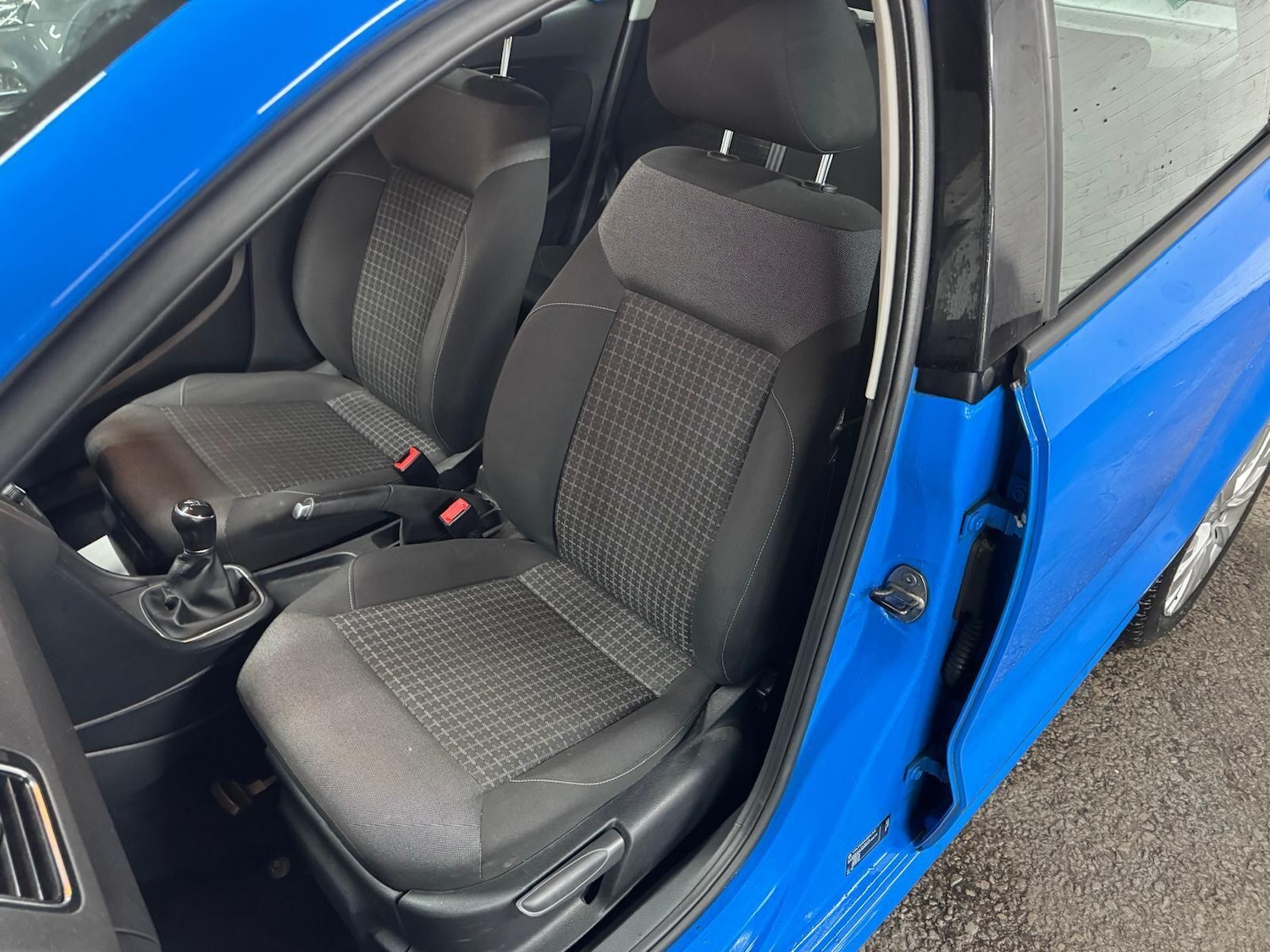 Used Volkswagen Polo 2015 for sale - 77386384: Photo 16