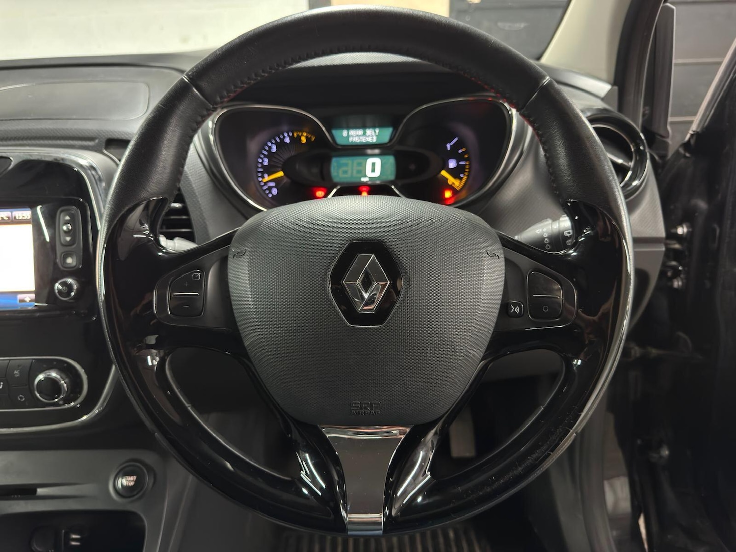 Used Renault Captur 2015 for sale - 78204291: Photo 15