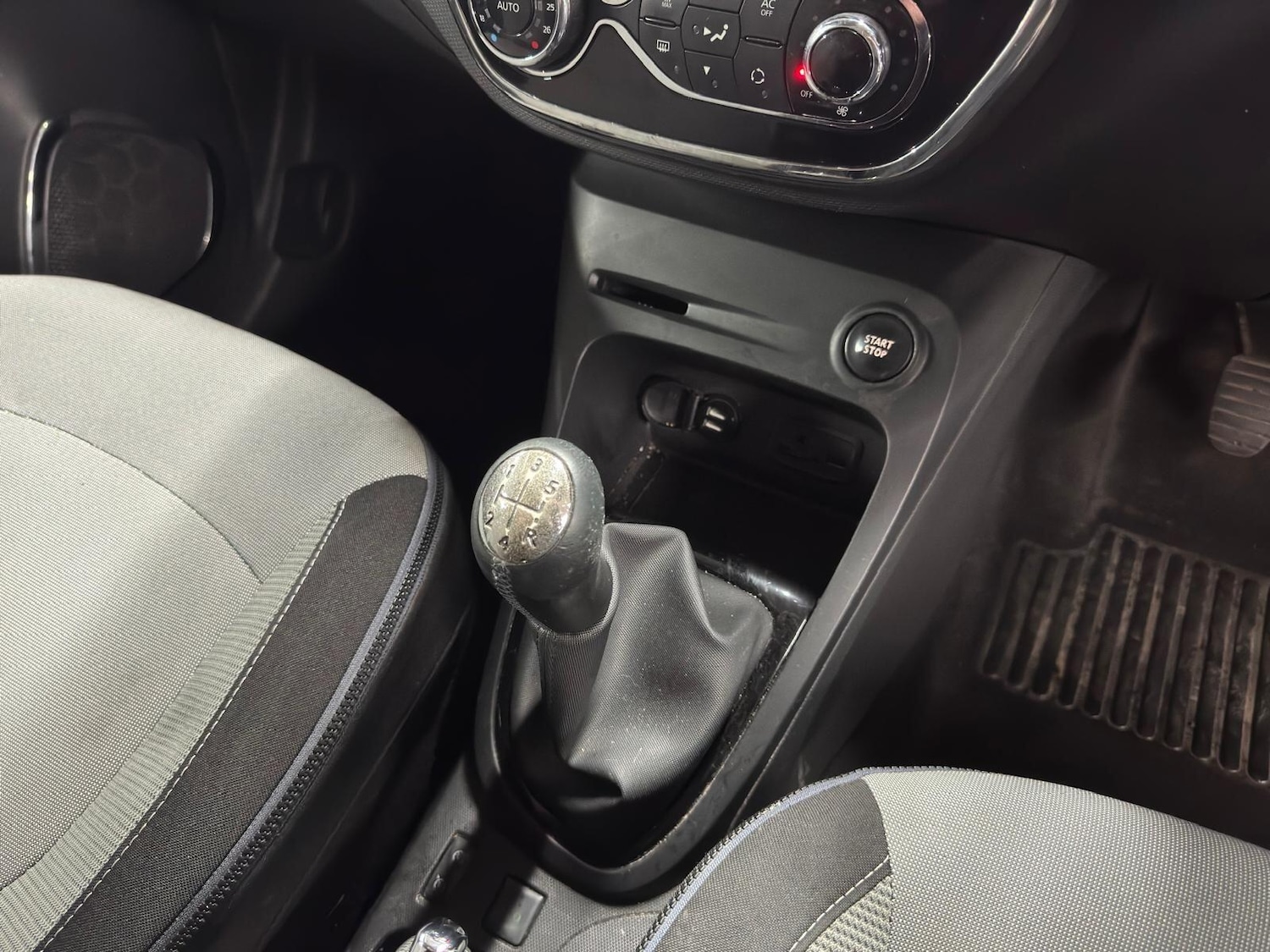 Used Renault Captur 2015 for sale - 78204291: Photo 19