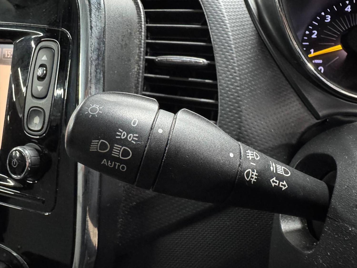 Used Renault Captur 2015 for sale - 78204291: Photo 20