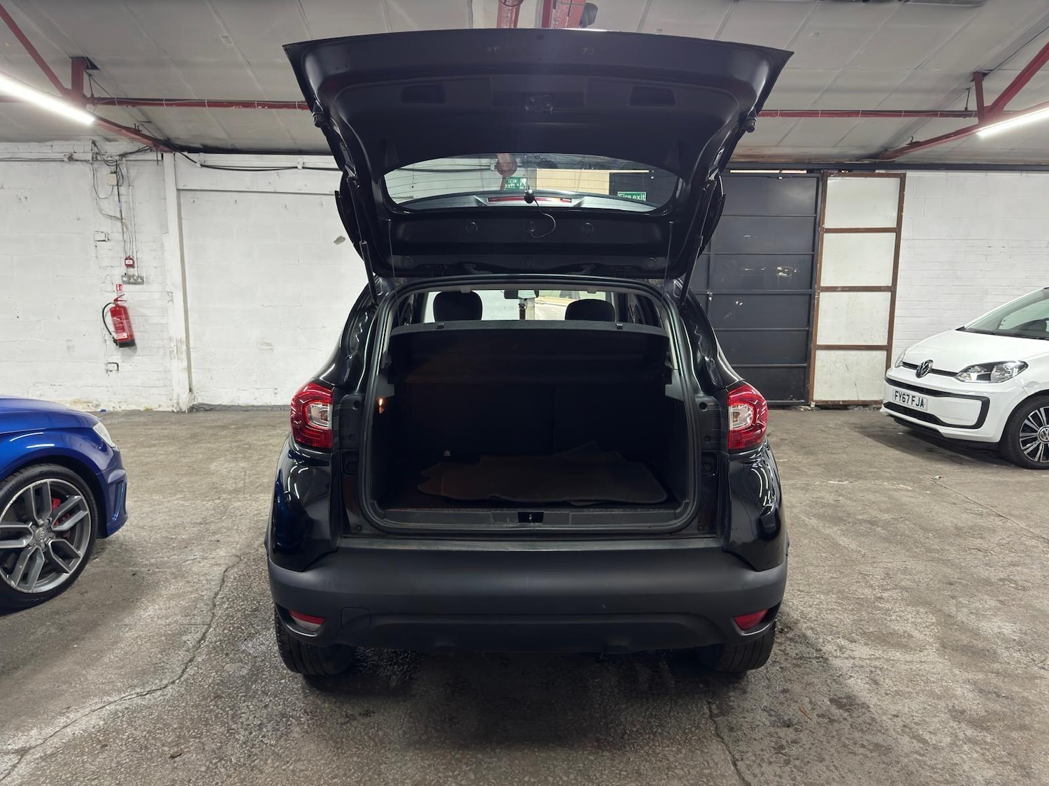 Used Renault Captur 2015 for sale - 78204291: Photo 29