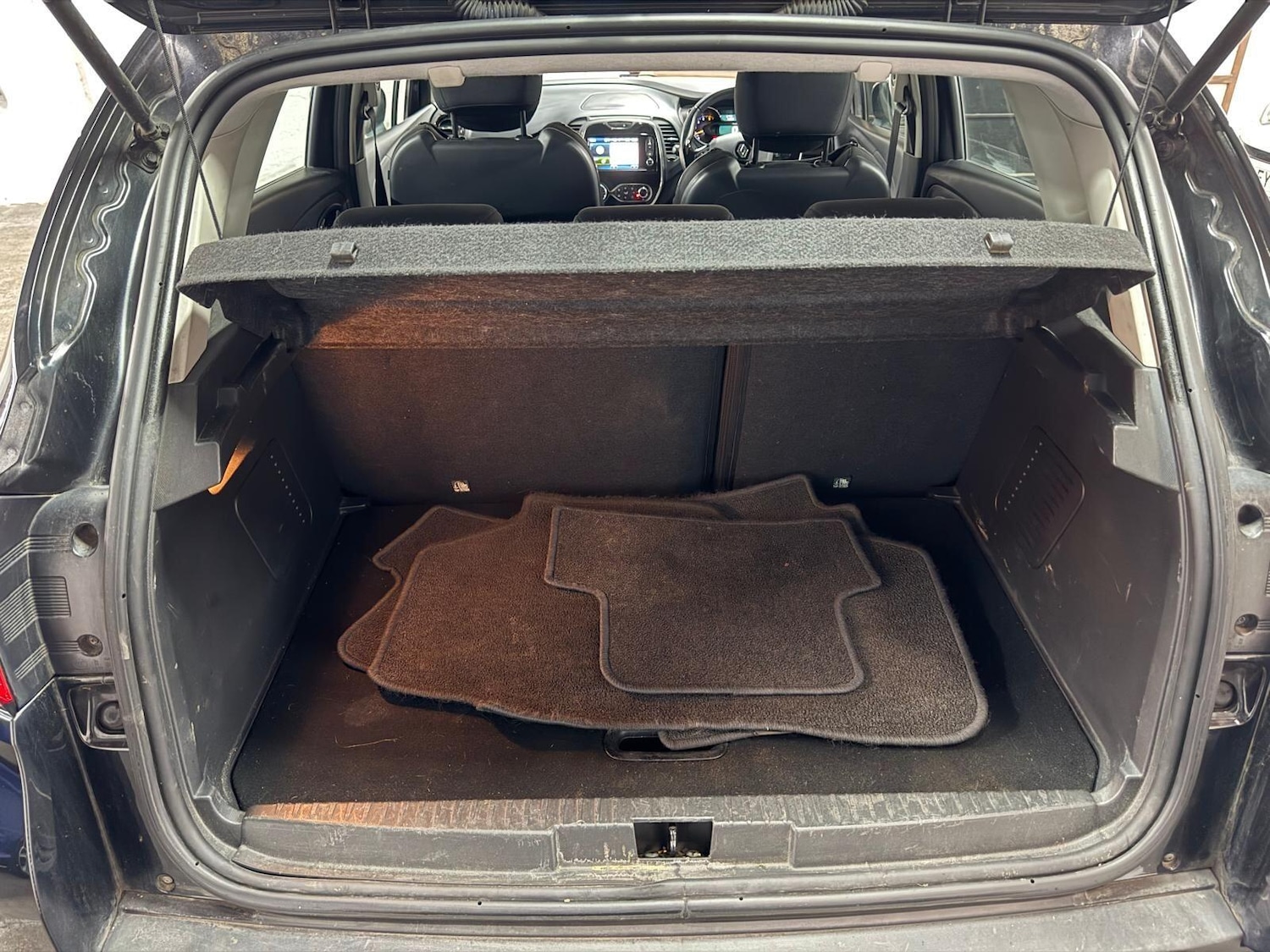 Used Renault Captur 2015 for sale - 78204291: Photo 30