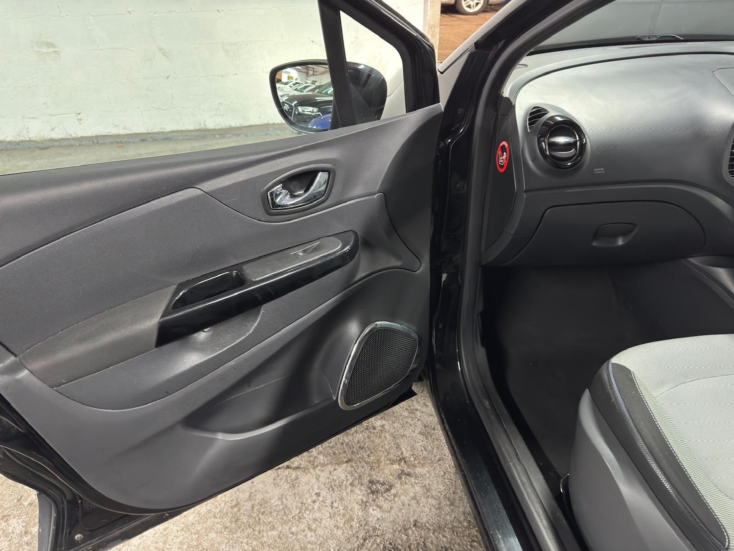 Used Renault Captur 2015 for sale - 78204291: Photo 38