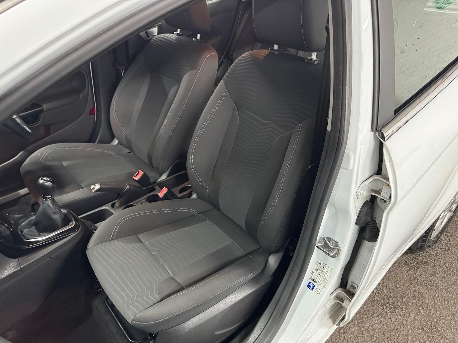 Used Ford Fiesta 2017 for sale - 77049979: Photo 15