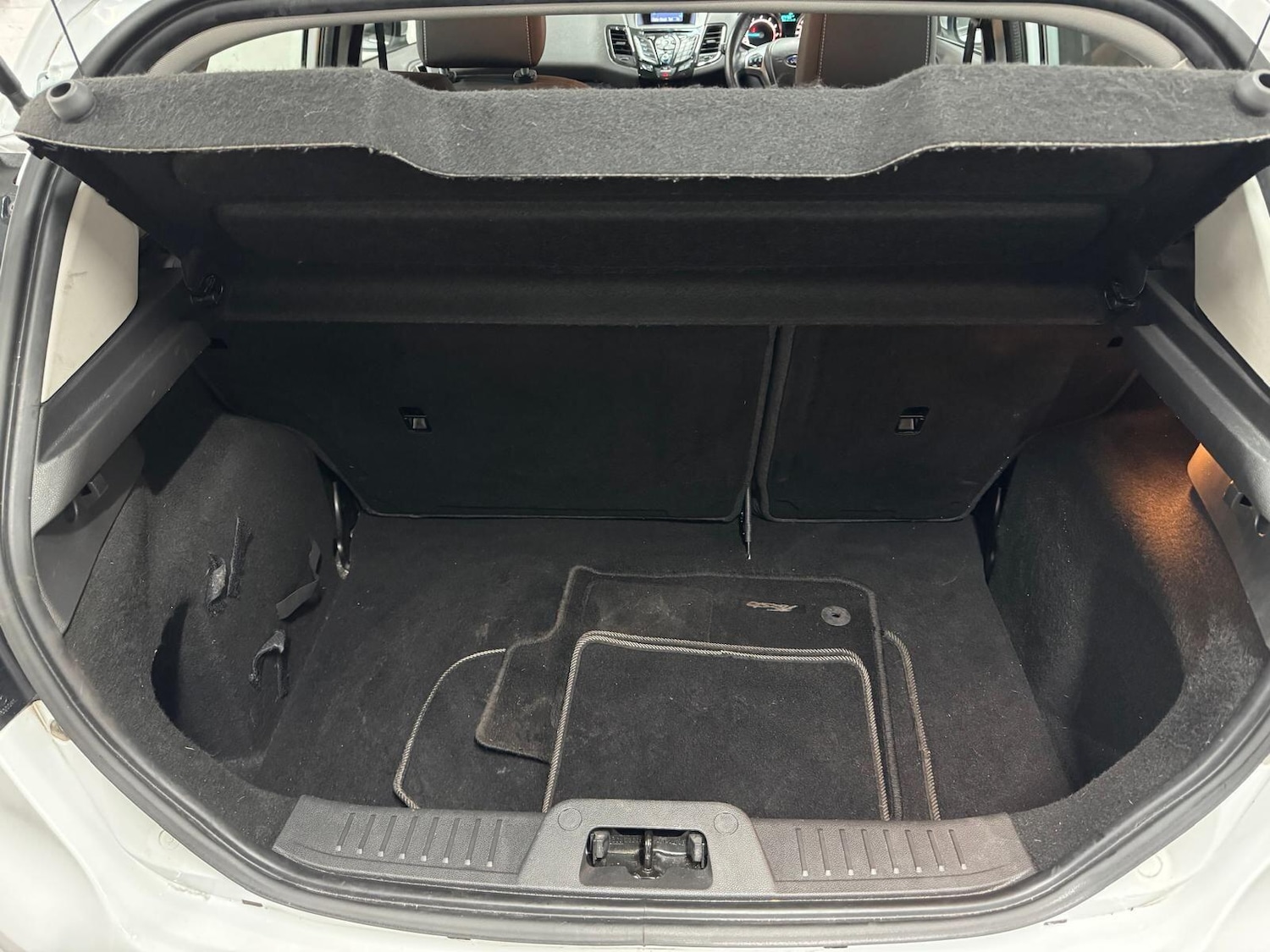 Used Ford Fiesta 2017 for sale - 77049979: Photo 25