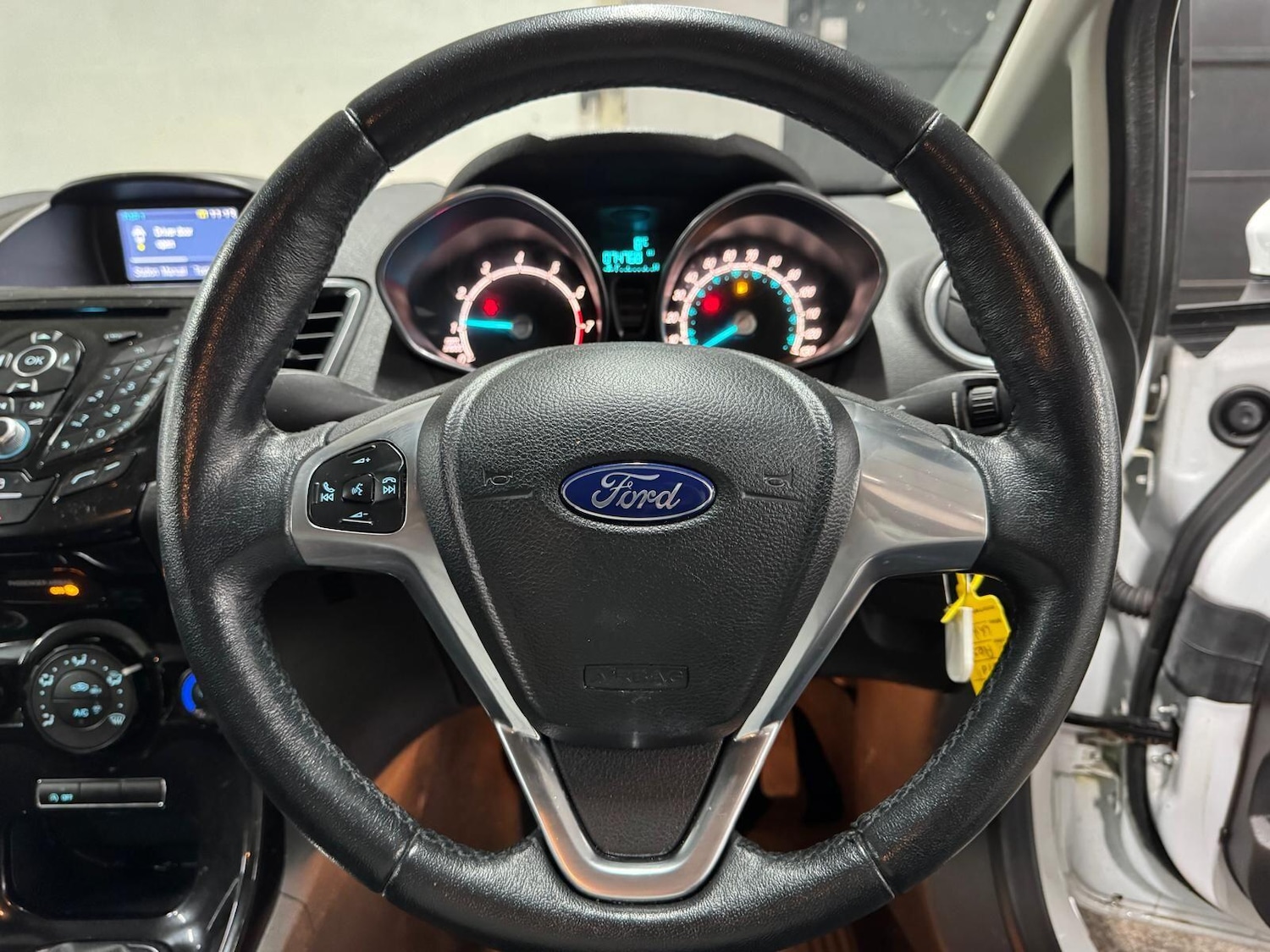 Used Ford Fiesta 2017 for sale - 77049979: Photo 35