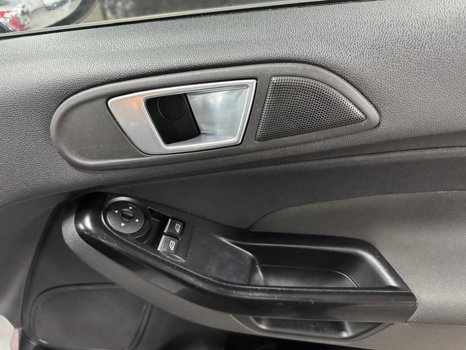 Used Ford Fiesta 2017 for sale - 77049979: Photo 40