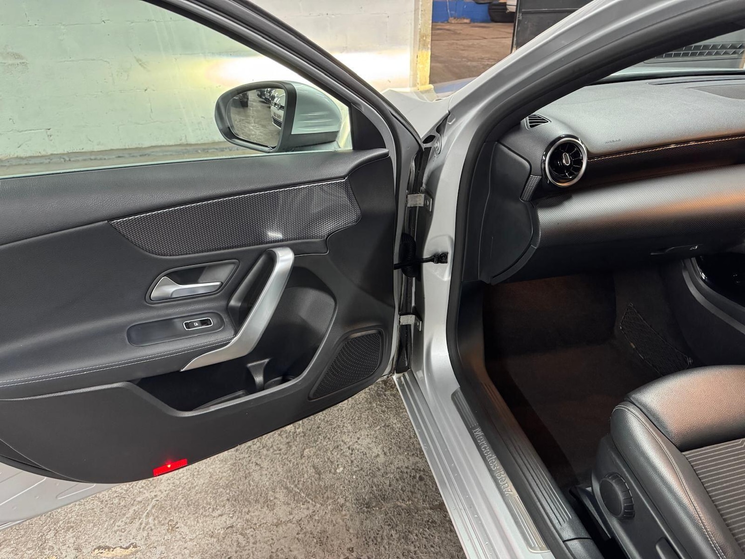 Used Mercedes-Benz A-Class 2018 for sale - 76498880: Photo 17