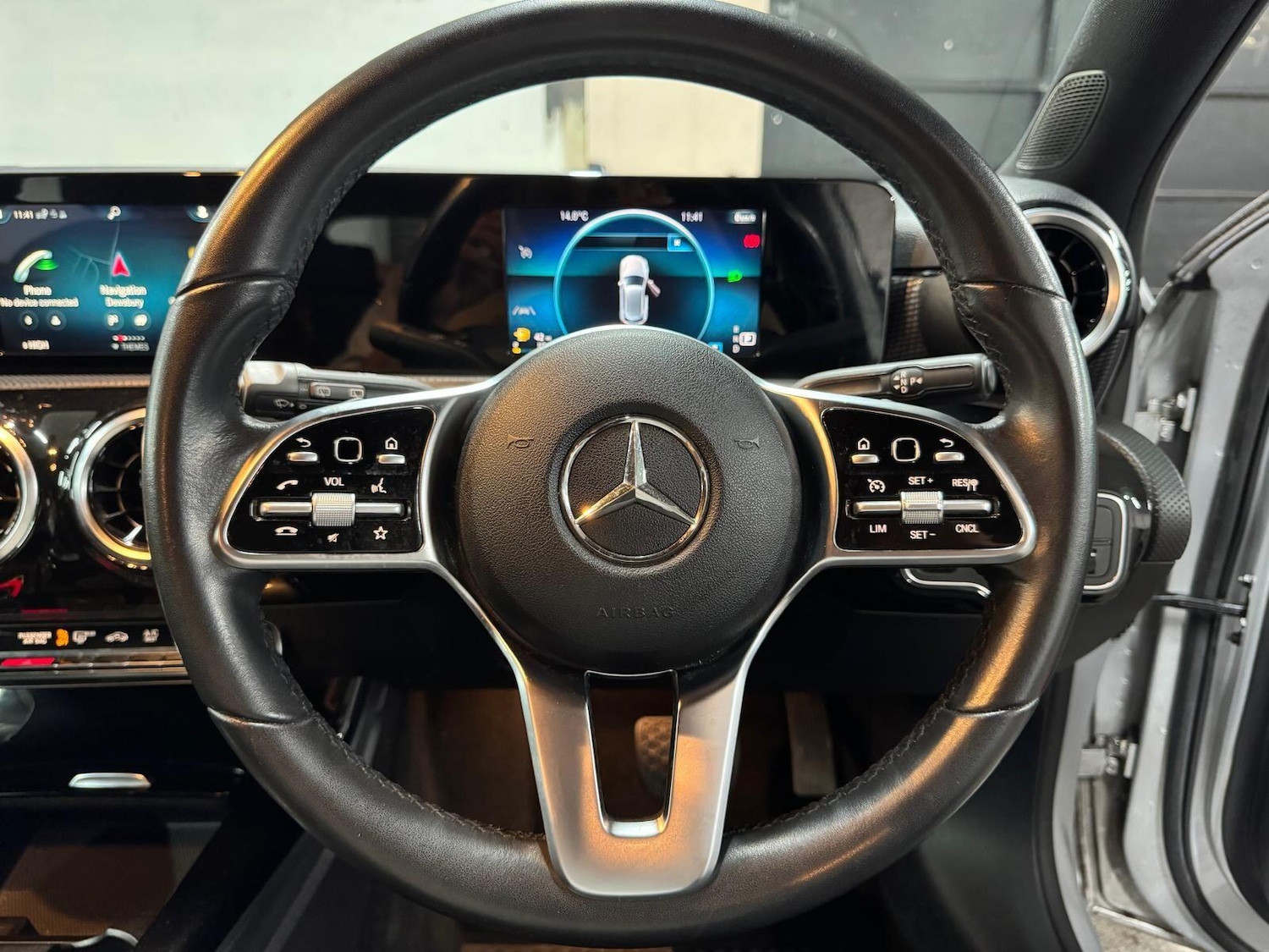 Used Mercedes-Benz A-Class 2018 for sale - 76498880: Photo 3