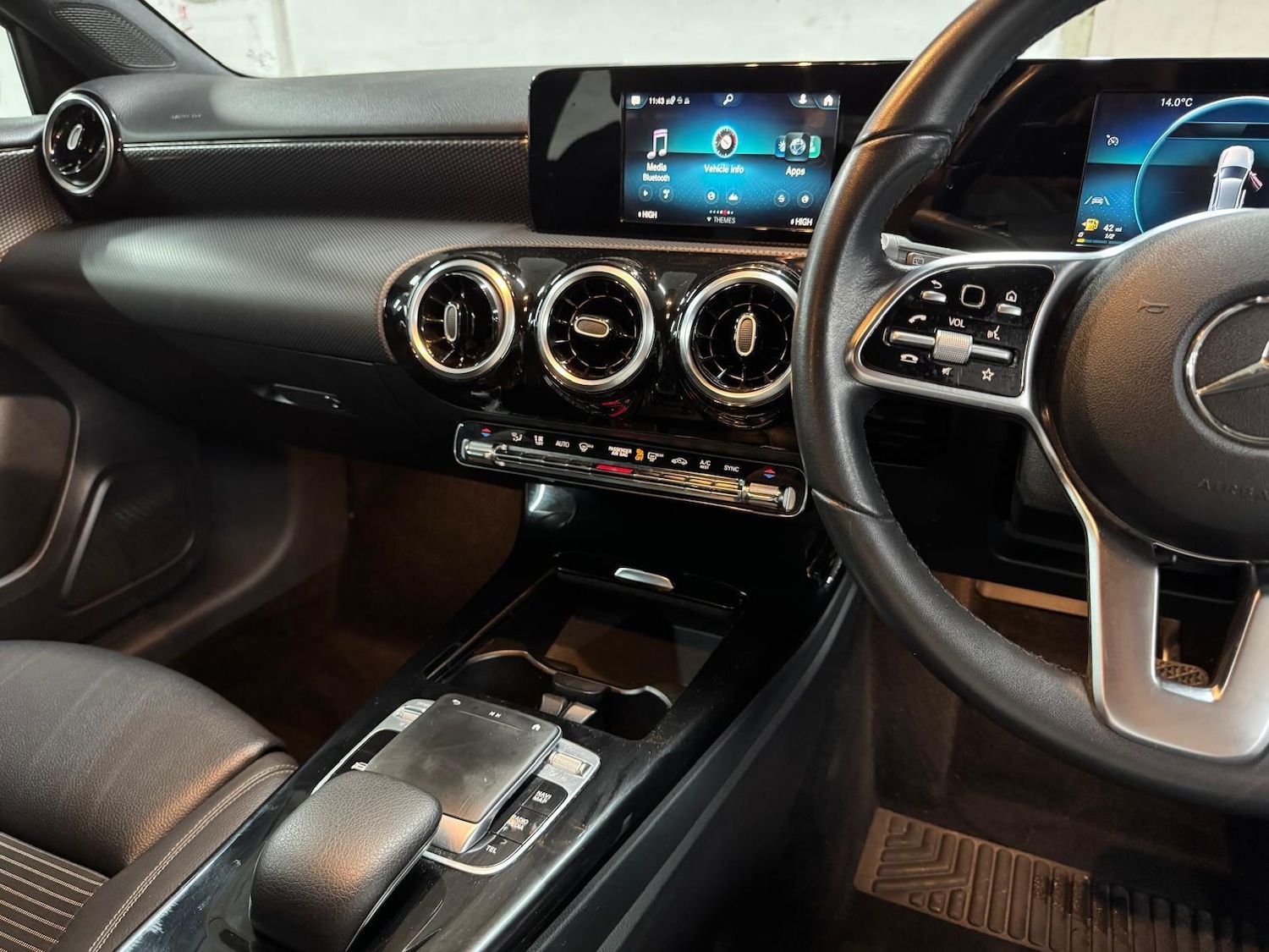 Used Mercedes-Benz A-Class 2018 for sale - 76498880: Photo 34