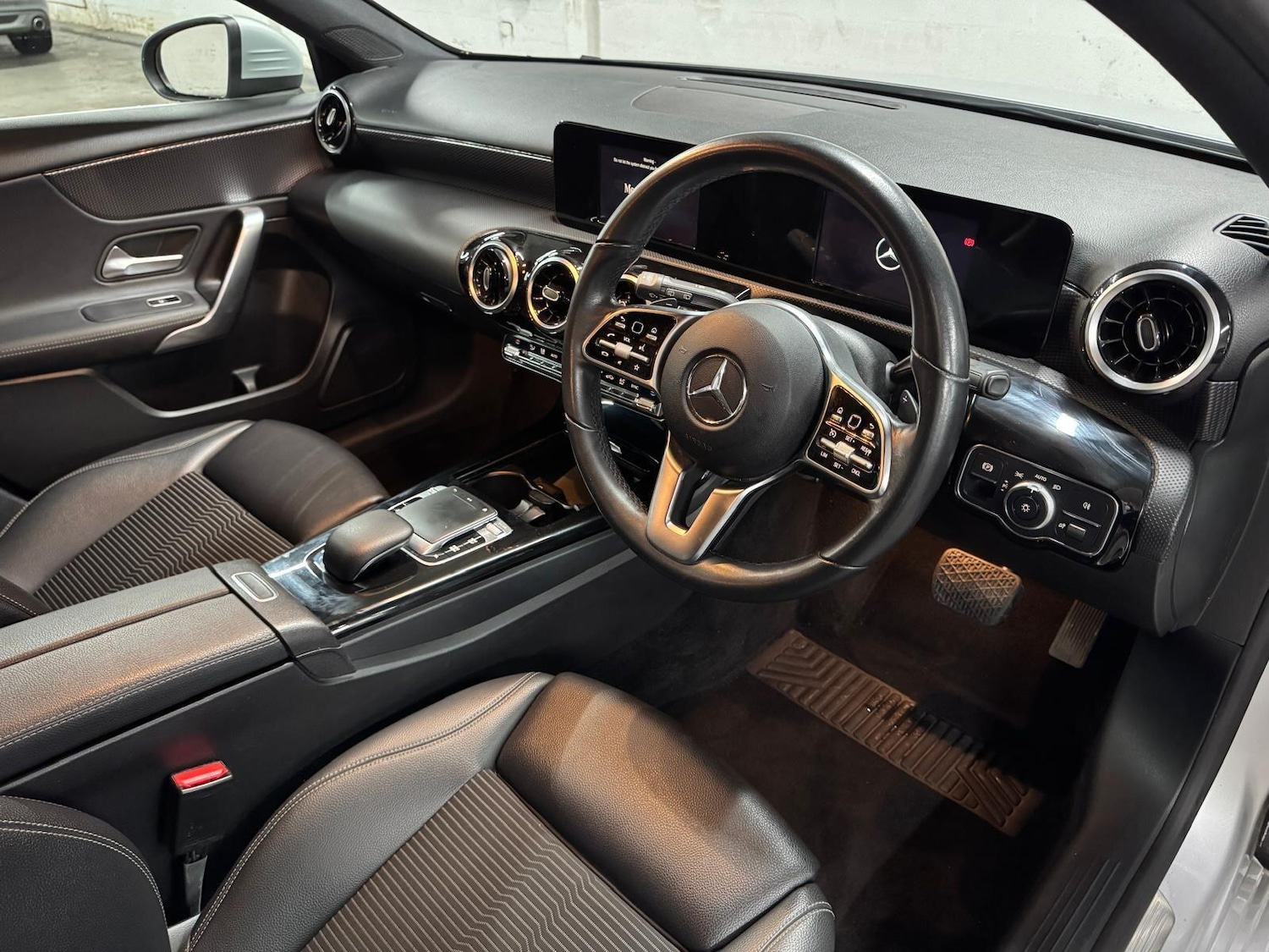 Used Mercedes-Benz A-Class 2018 for sale - 76498880: Photo 43