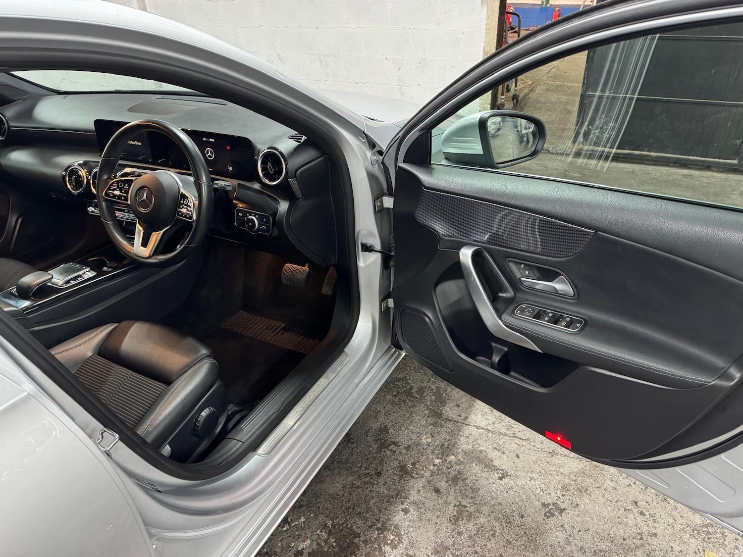 Used Mercedes-Benz A-Class 2018 for sale - 76498880: Photo 48