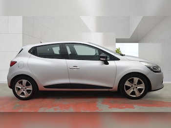 Used Renault Clio 2015 for sale - 78859680: Photo