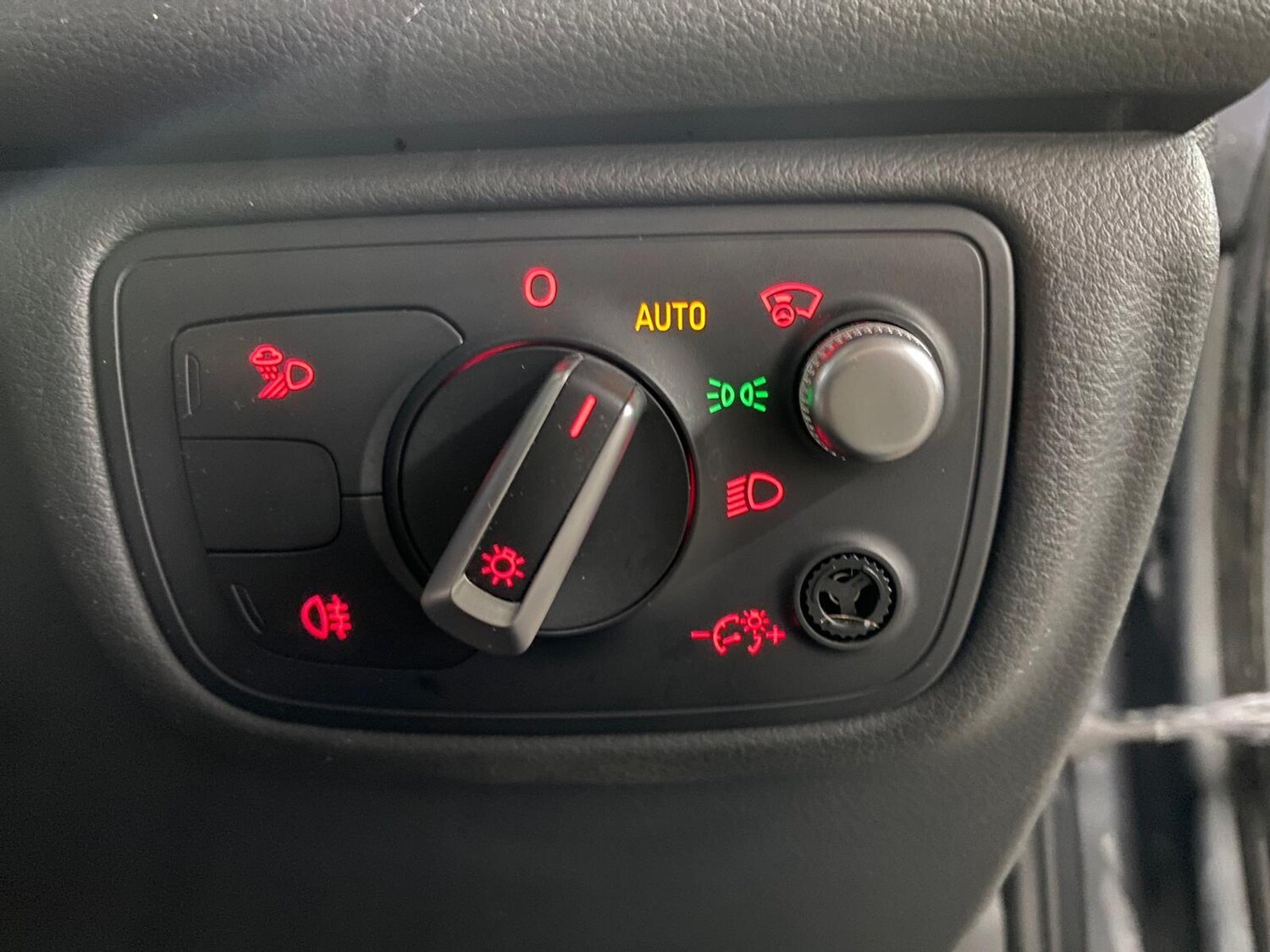 Used Audi A6 Avant 2013 for sale - 76226509: Photo 29