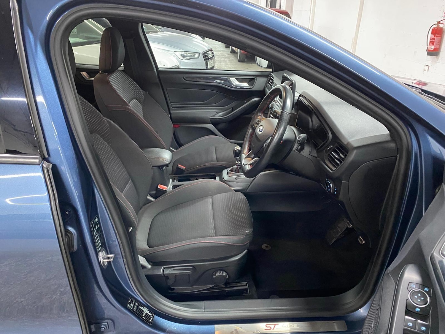 Used Ford Focus 2018 for sale - 76585365: Photo 13