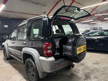 Used Jeep Cherokee 2005 for sale - 79874668: Photo