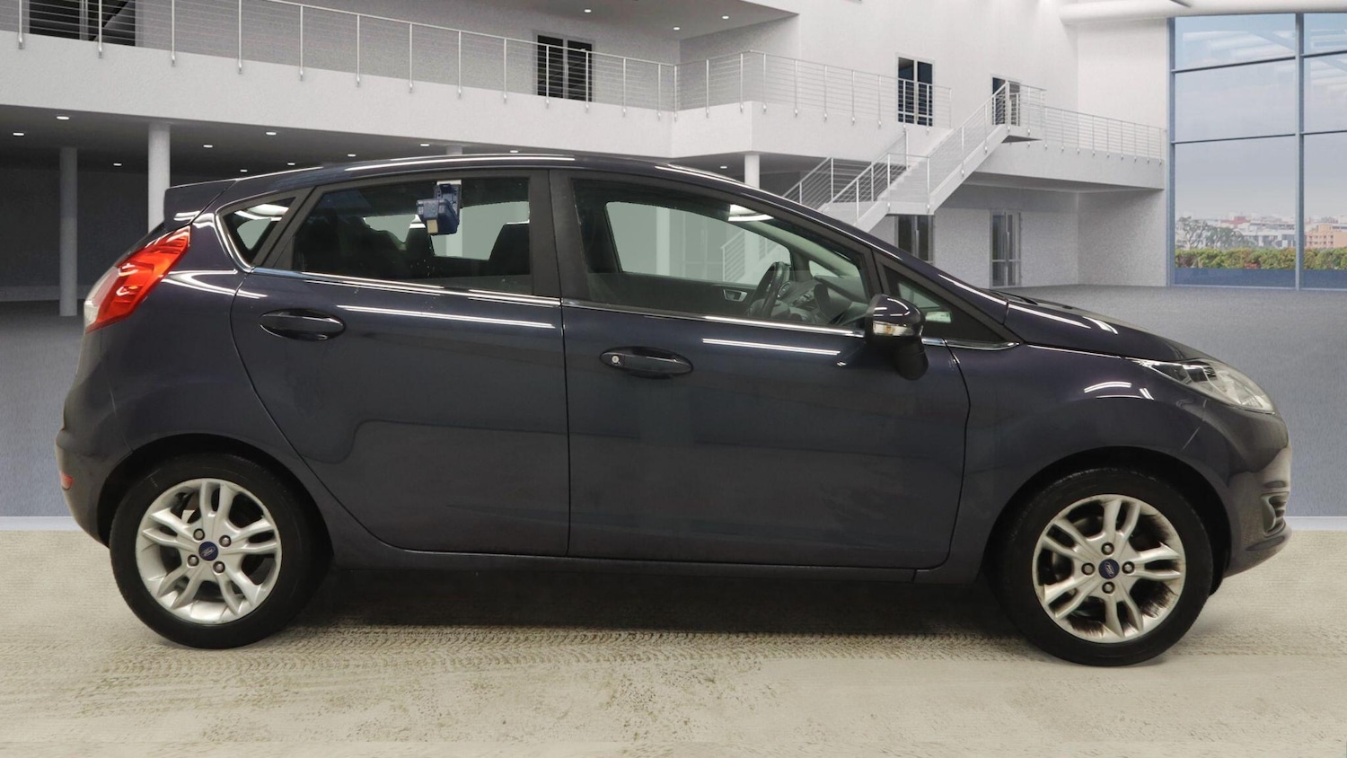 Used Ford Fiesta 2015 for sale - 77585935: Photo 3
