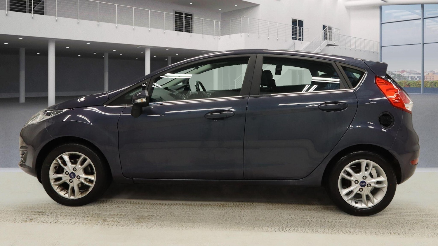 Used Ford Fiesta 2015 for sale - 77585935: Photo 4