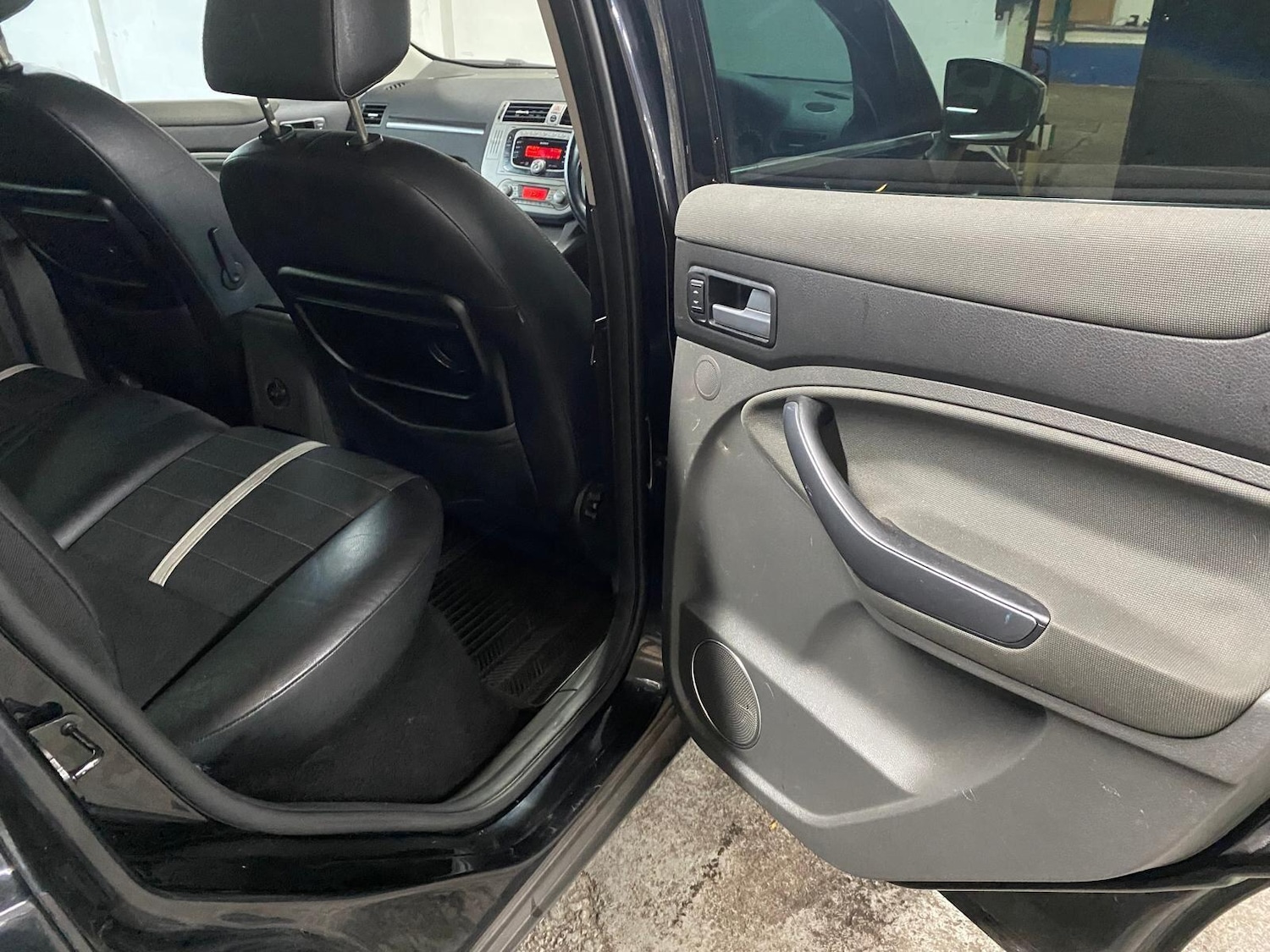 Used Ford Kuga 2008 for sale - 76307844: Photo 20