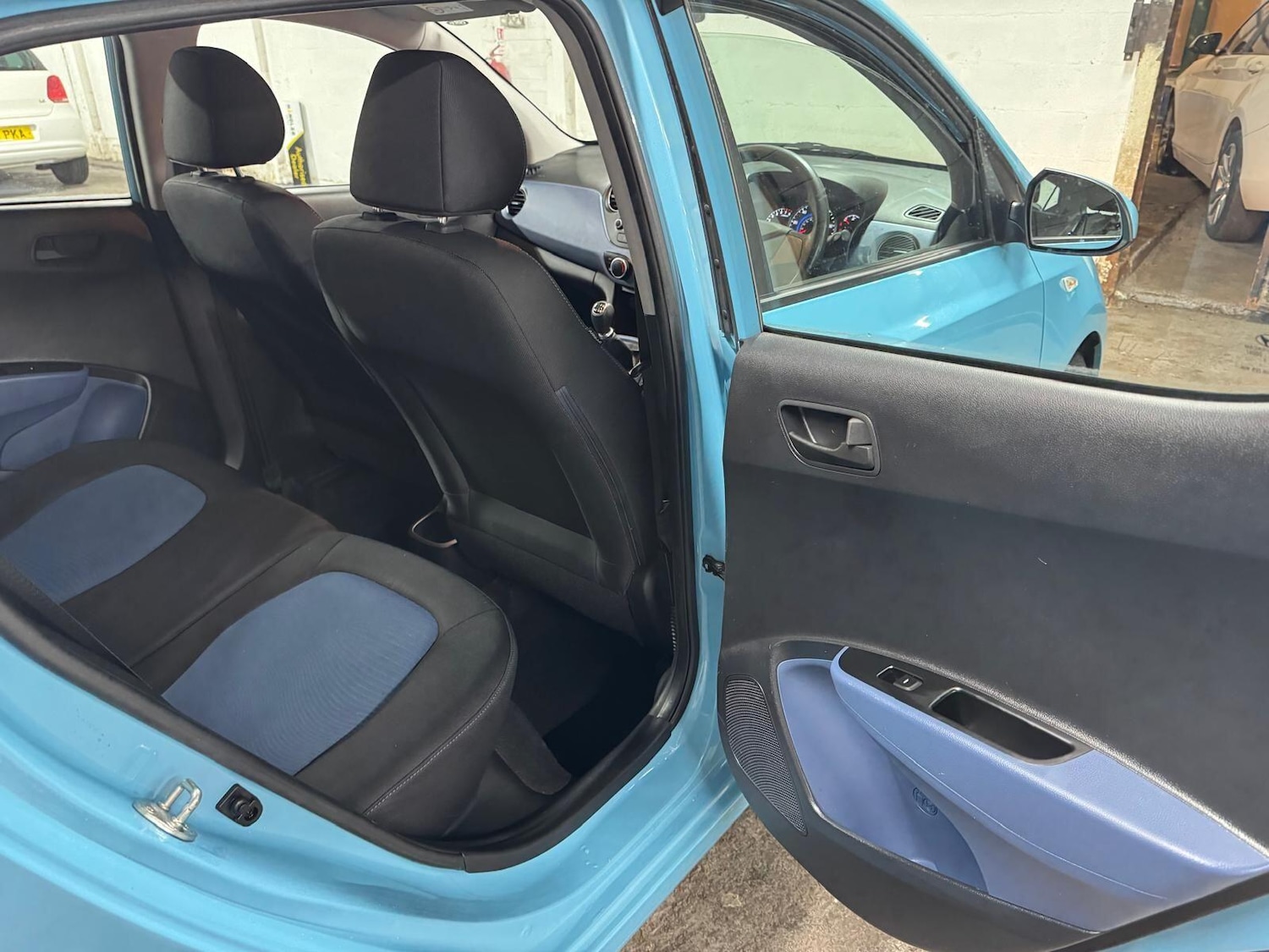 Used Hyundai i10 for sale - 77824860: Photo 22