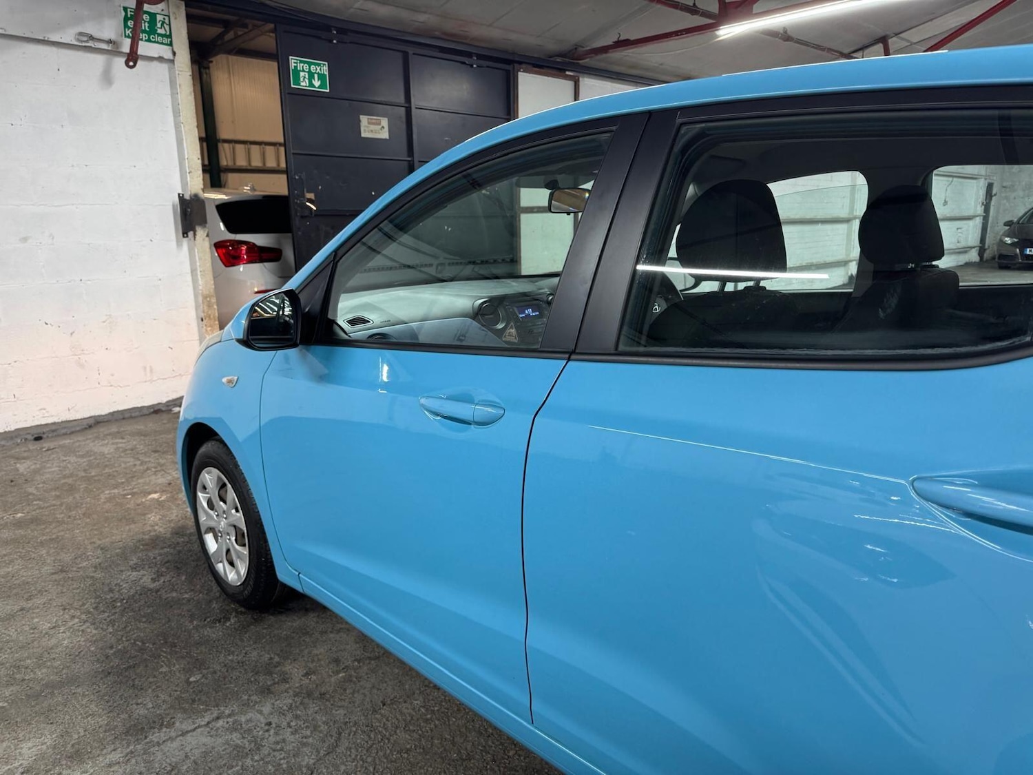 Used Hyundai i10 for sale - 77824860: Photo 32