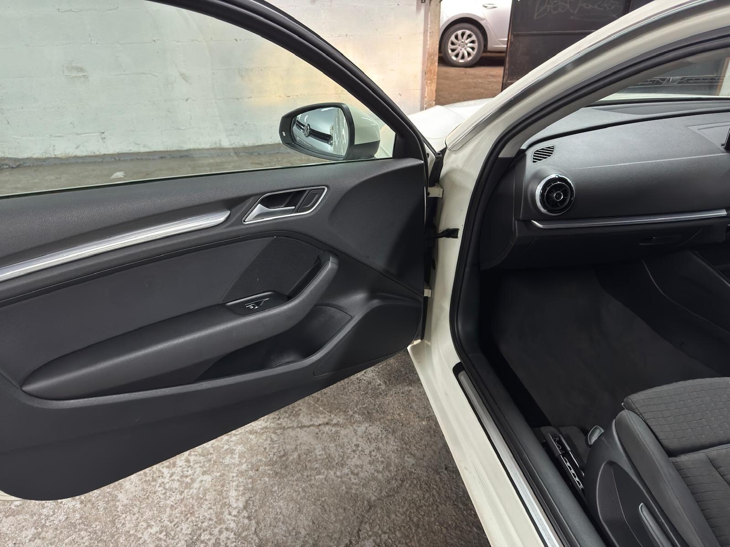 Used Audi A3 for sale - 77957610: Photo 45